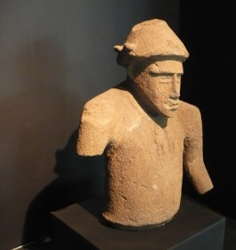 Escultura sitio Barriles