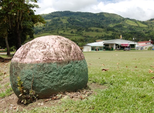 Pejibaye esfera plaza copia
